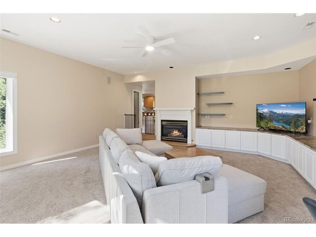 5413 Saratoga Cir, Fort Collins, CO 80526