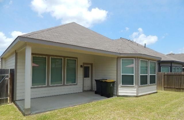 4516 Danielle Gardens Lane, Conroe, TX 77304