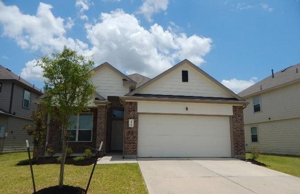 4516 Danielle Gardens Lane, Conroe, TX 77304