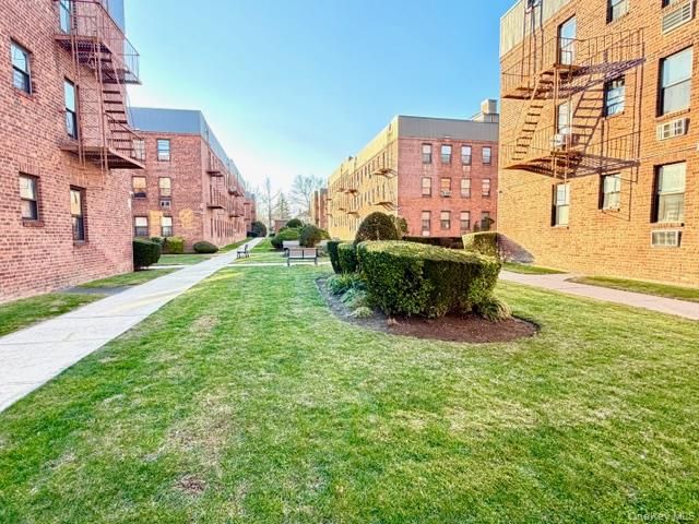 215-28 47th Avenue 1A, Bayside, NY 11361