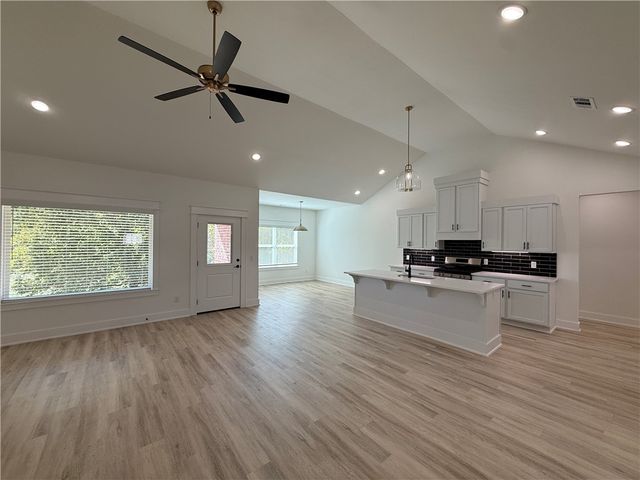 91 W Watson Lane, Farmington, AR 72730