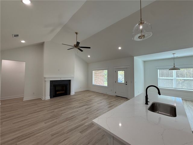 91 W Watson Lane, Farmington, AR 72730