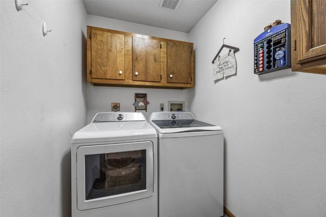 2750 Lynn Drive, Marion, IA 52302