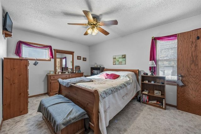 2750 Lynn Drive, Marion, IA 52302