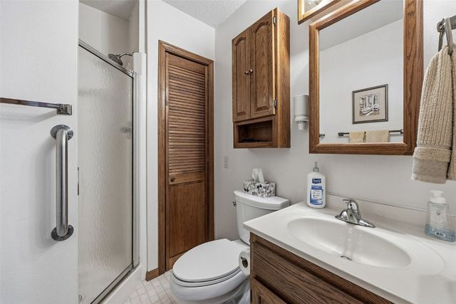 2750 Lynn Drive, Marion, IA 52302