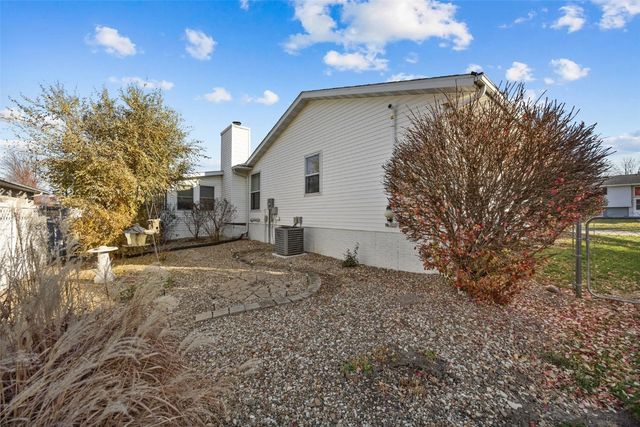 2750 Lynn Drive, Marion, IA 52302