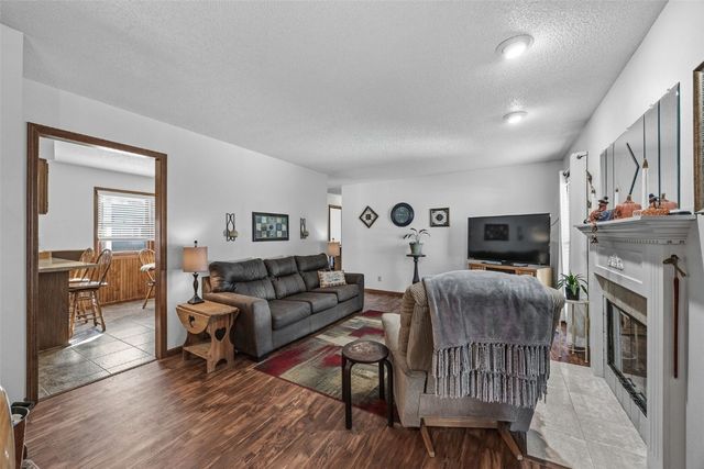 2750 Lynn Drive, Marion, IA 52302