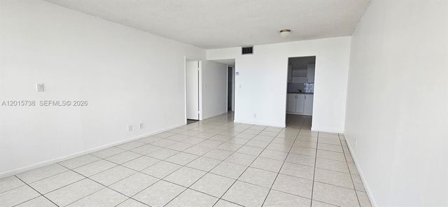 2025 NE 164th St 306, North Miami Beach, FL 33162