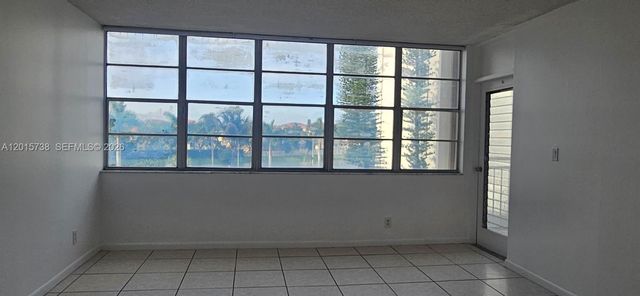 2025 NE 164th St 306, North Miami Beach, FL 33162