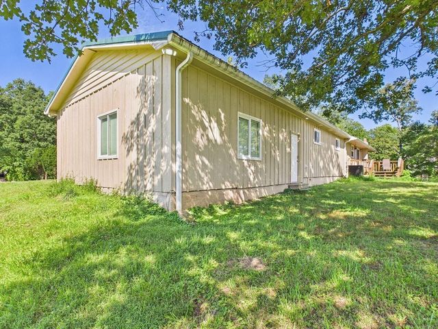 206 Hot Water Road, Tellico Plains, TN 37385