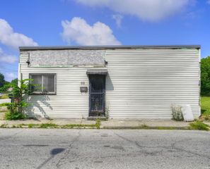 111 N Olive Street, South Bend, IN 46628
