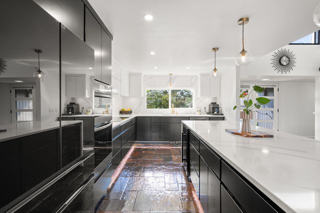 1021 NW Starlite Place, Grants Pass, OR 97526