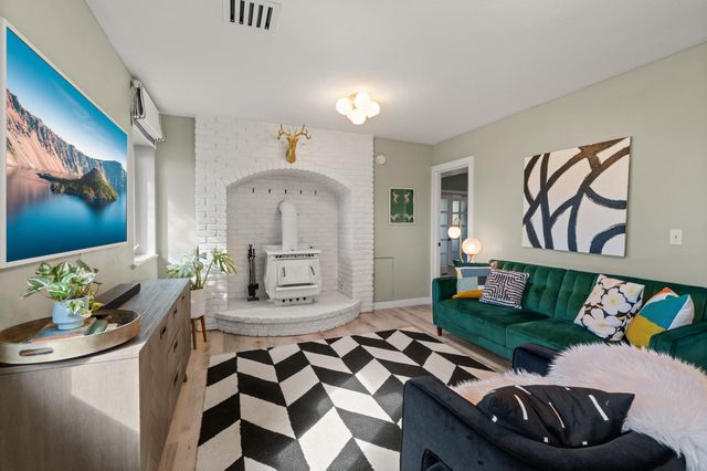 1021 NW Starlite Place, Grants Pass, OR 97526