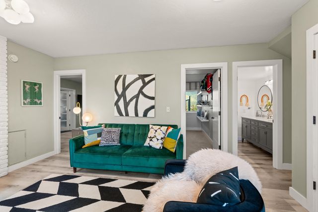 1021 NW Starlite Place, Grants Pass, OR 97526