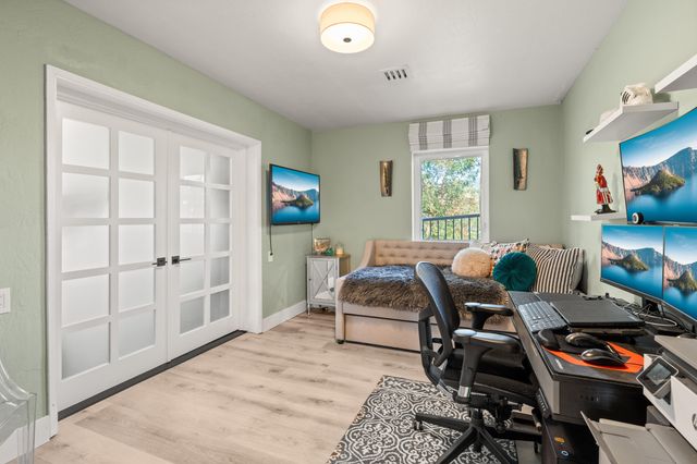 1021 NW Starlite Place, Grants Pass, OR 97526