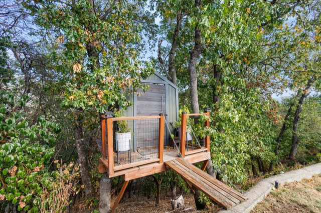 1021 NW Starlite Place, Grants Pass, OR 97526