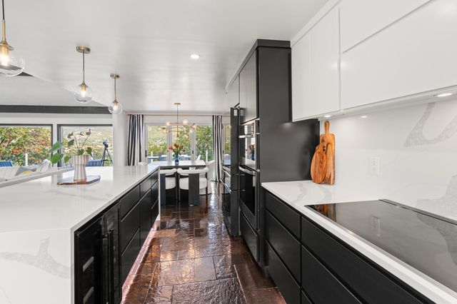 1021 NW Starlite Place, Grants Pass, OR 97526