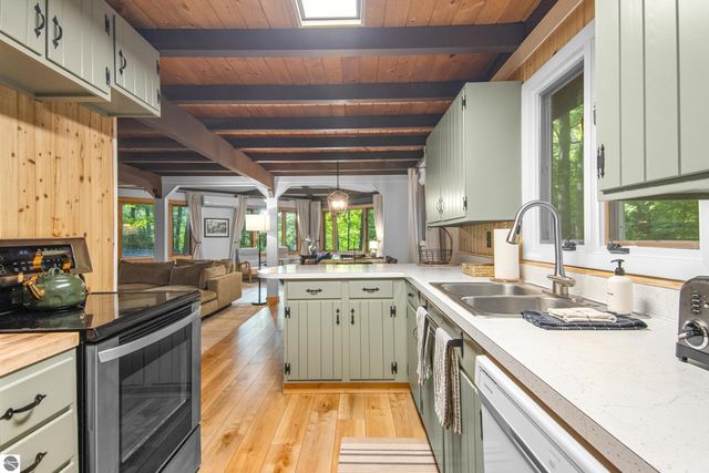 6549 Courchevel Lane, Bellaire, MI 49615