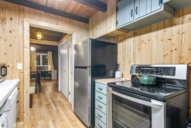 6549 Courchevel Lane, Bellaire, MI 49615