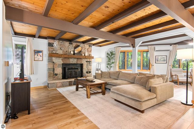 6549 Courchevel Lane, Bellaire, MI 49615