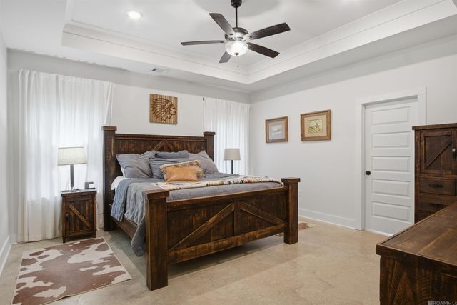 771 Carrier Rd, Pine Grove, LA 70453