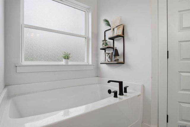 771 Carrier Rd, Pine Grove, LA 70453