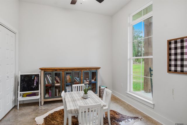 771 Carrier Rd, Pine Grove, LA 70453