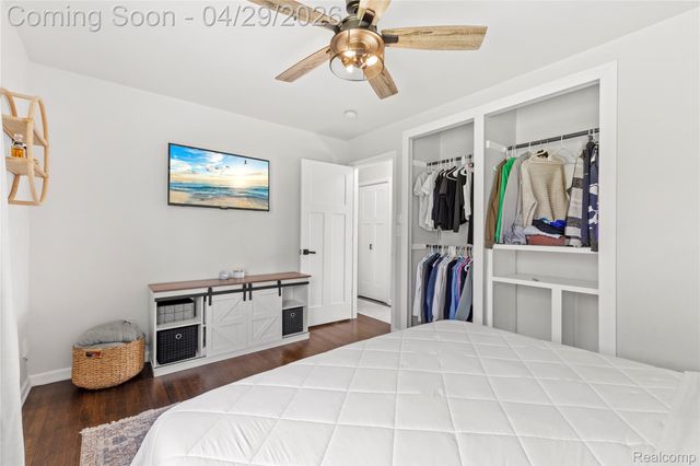 34585 Koch Avenue, Sterling Heights, MI 48310