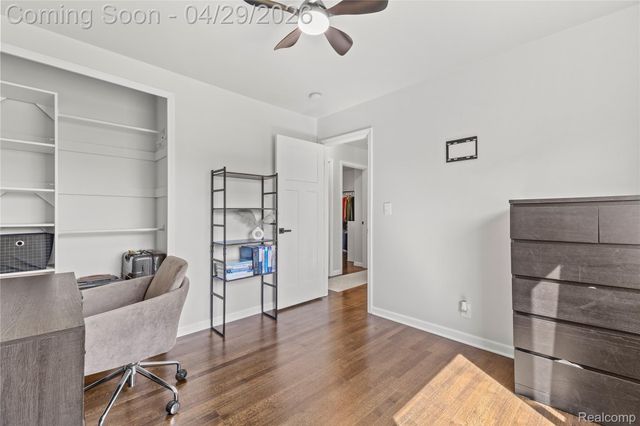 34585 Koch Avenue, Sterling Heights, MI 48310