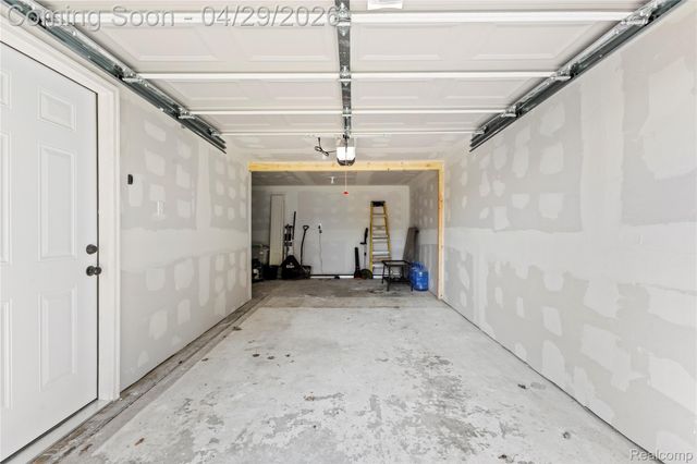 34585 Koch Avenue, Sterling Heights, MI 48310