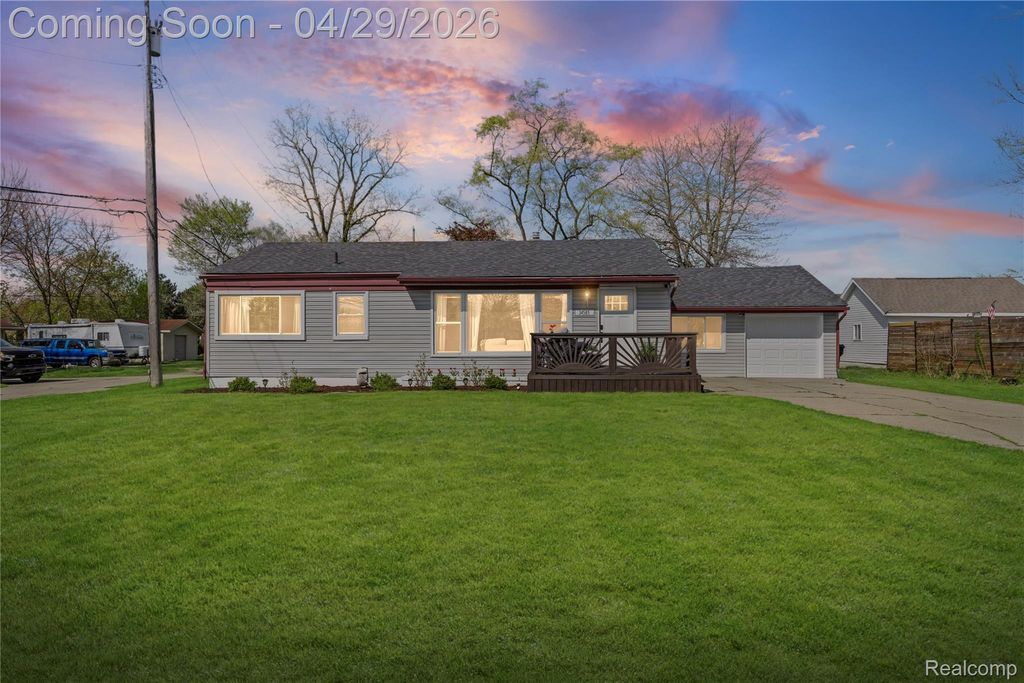 34585 Koch Avenue, Sterling Heights, MI 48310