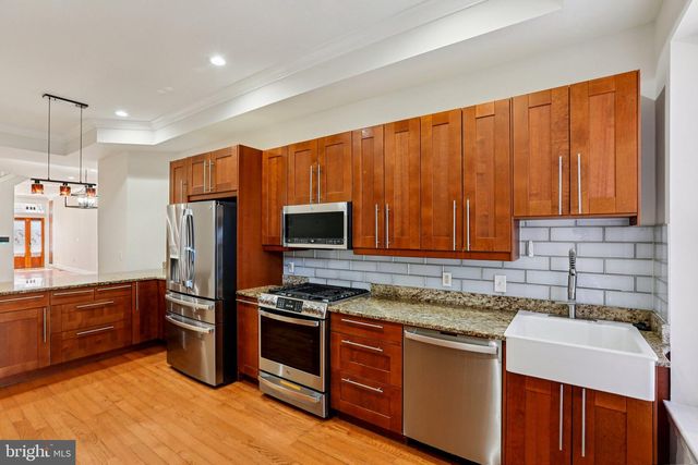 914 NEWINGTON AVE, Baltimore, MD 21217