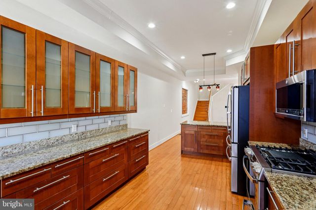 914 NEWINGTON AVE, Baltimore, MD 21217