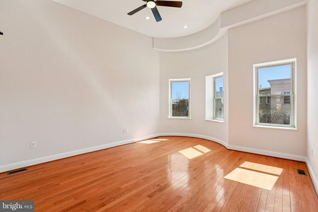 914 NEWINGTON AVE, Baltimore, MD 21217