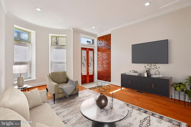 914 NEWINGTON AVE, Baltimore, MD 21217