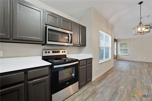 1405 Girard Avenue, San Marcos, TX 78666