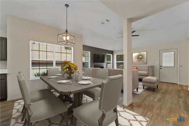 1405 Girard Avenue, San Marcos, TX 78666