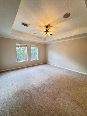 137 E Montfair Boulevard, Montgomery, TX 77382