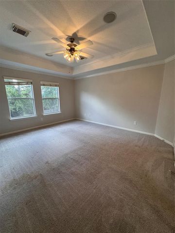 137 E Montfair Boulevard, Montgomery, TX 77382