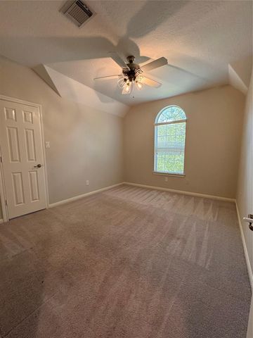 137 E Montfair Boulevard, Montgomery, TX 77382