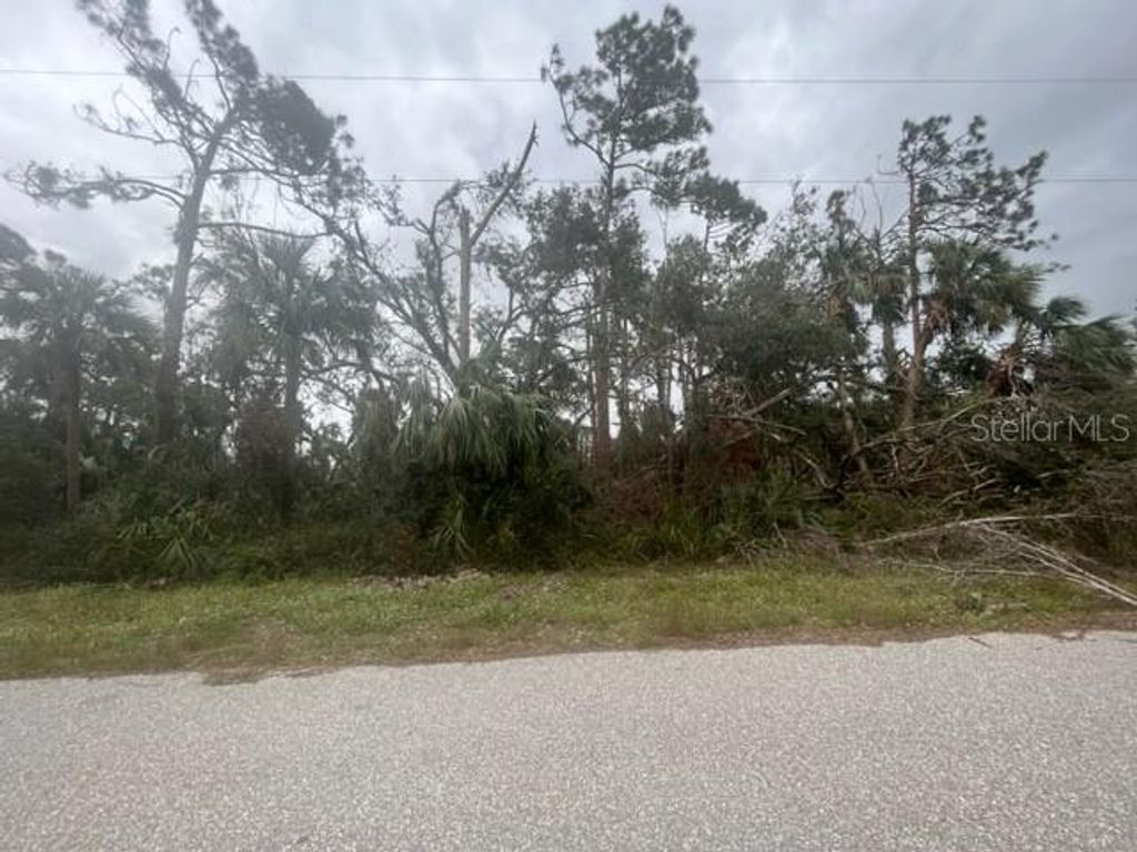 2184 DORION STREET, Port Charlotte, FL 33948
