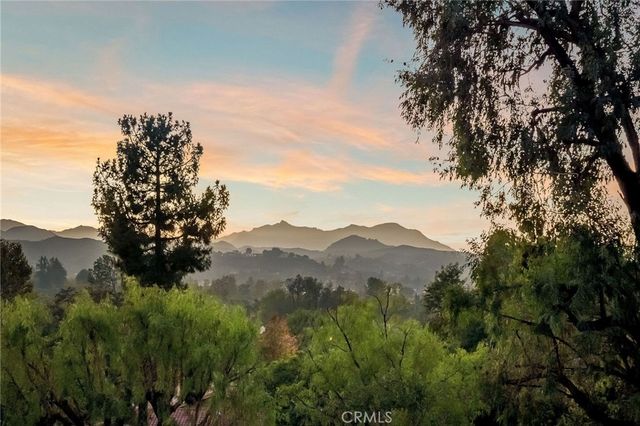 31673 Foxfield, Westlake Village, CA 91361