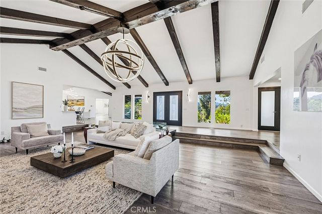 31673 Foxfield, Westlake Village, CA 91361