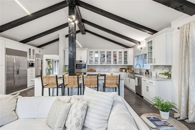 31673 Foxfield, Westlake Village, CA 91361
