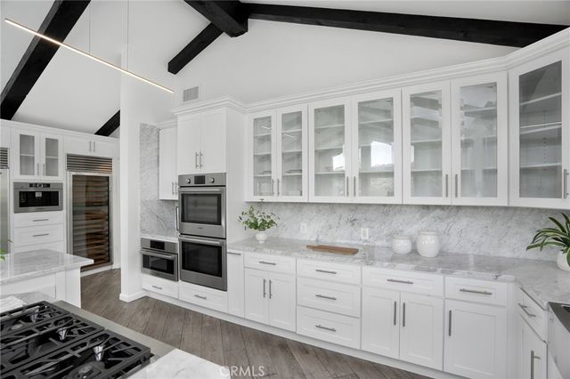 31673 Foxfield, Westlake Village, CA 91361