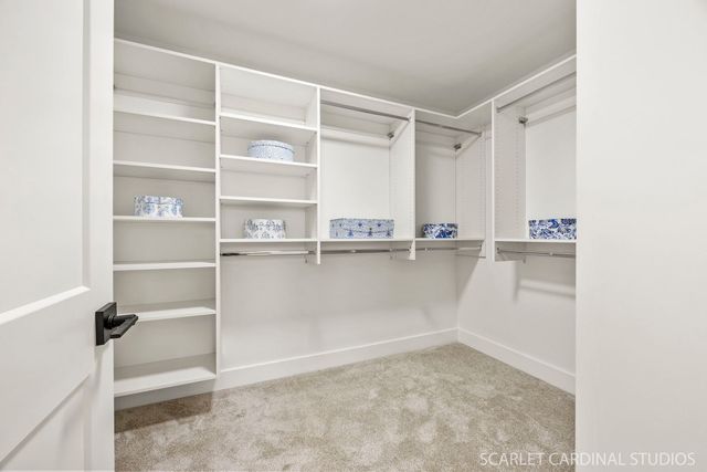 831 Avon Court, Glen Ellyn, IL 60137