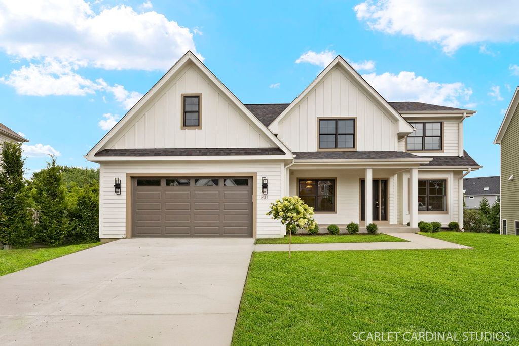 831 Avon Court, Glen Ellyn, IL 60137