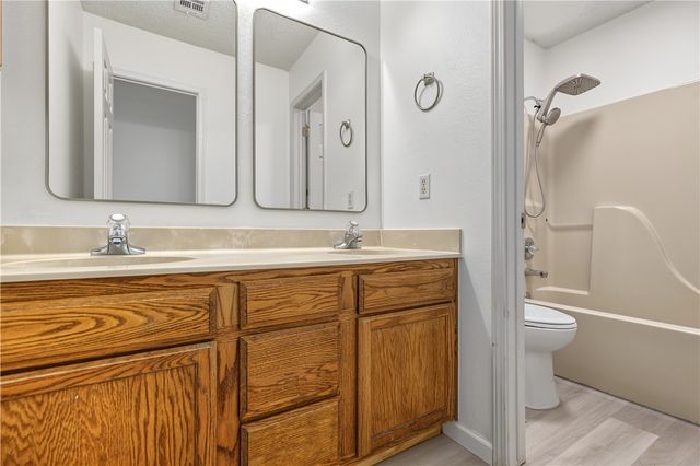1602 Parkview Place, Bentonville, AR 72712