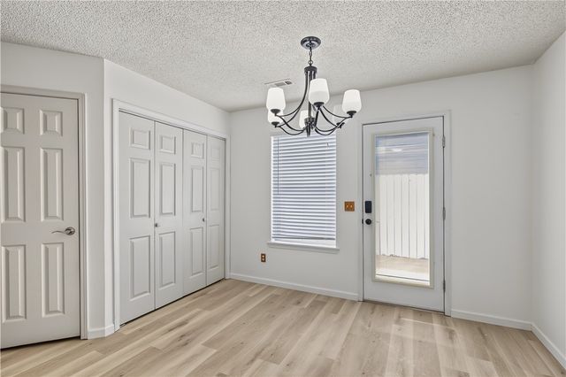 1602 Parkview Place, Bentonville, AR 72712