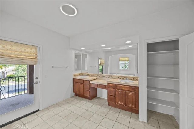 8863 Soothing Court, Corona, CA 92883